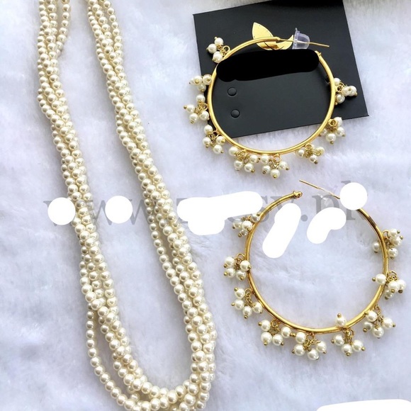 Necklace and erring - Picture 1 of 1